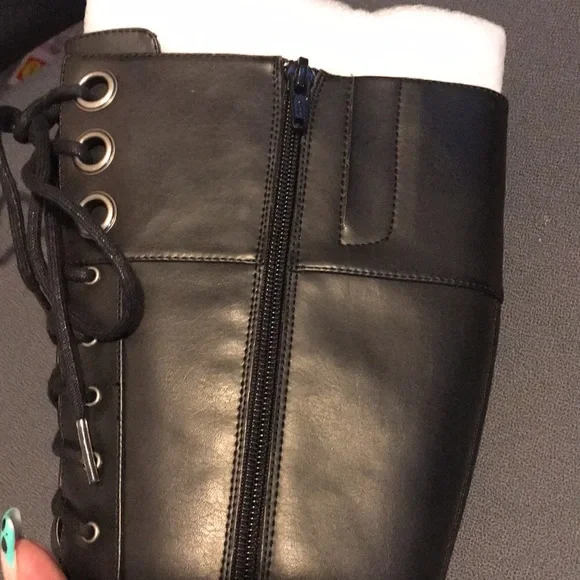 NEW NEVER WORN. - Picture 5 of 11